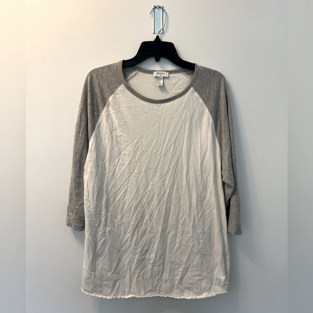 Men’s Forever 21 XL baseball tee